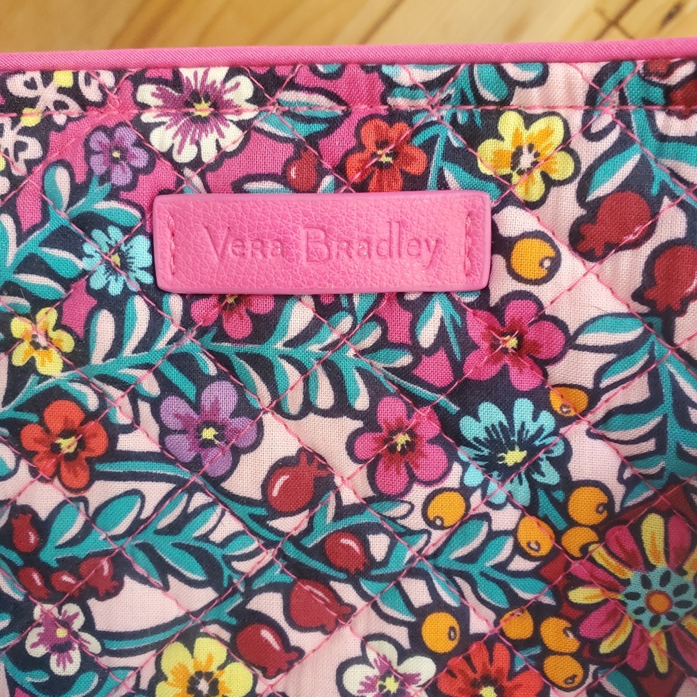 NWT Iconic Tote - Picture 3 of 5